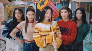 NewJeans (뉴진스) 'Ditto' Official MV (side A)