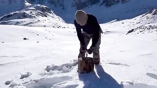 Cooking on Wood with very interesting way