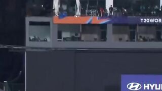 Mitchell santner brilliant six over long off