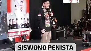 Naik becak keliling kota