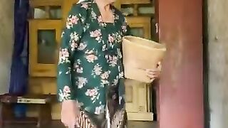 Aku merindukan desa, tempat waktu terasa lebih lambat dan hati lebih nyaman.. #nature #kampunghalaman #suasanapedesaan