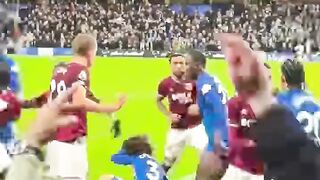 “Pure skill. Pure madness. Pure legend. ????????”