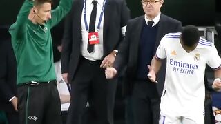 THIS IS WHAT FOOTBALL HERITAGE LOOKS LIKE. ????????