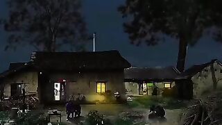 The night doesn’t shout. It whispers ????