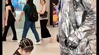 Statu Dance By Paying
