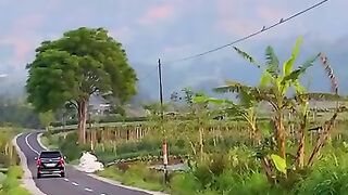 Jalan menuju wisata Nepal van Java Magelang