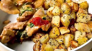 This is the 4th most bookmarked recipe on my Recipe Portal ???? Creamy chicken & chorizo with crispy po