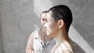 The Pioneer Woman - beautiful models posing together | Trending HD Video