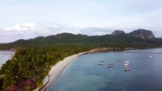 travelite - id | Trending HD Video