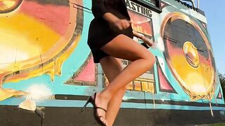 businesswoman moves vibes dance shuffle heels shuffledance