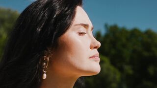 The Pioneer Woman - a close up of a woman on a sunny day at a park | Trending HD Video
