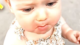 The baby's reaction to eating ice cream for the first time #funnybaby #eating #babylove #usa