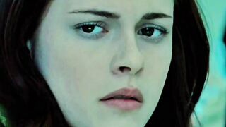 Bella and Edward's first meet l The vampire diaries