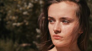 The Pioneer Woman - close up video of a beautiful woman | Trending HD Video