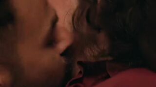Kissing lovers