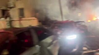 Tel Aviv nachdem Israel wieder einmal Iran angegriffen hat Um 2107 Uhr Ortszeit schlug wahrscheinlich eine Hyperschallrakete abgefeuert