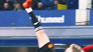 Garnacho's Amazing Skills and Style at Manchester United