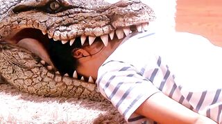 The crocodile ate his wife #shortreels #funnyreels #comdy #lol