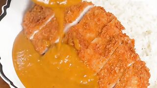CRISPY Japanese Chicken Katsu Curry #chickenrecipe #DinnerIdeas #EasyRecipes Full recipe - L i n k