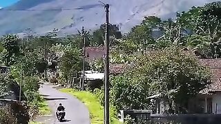 Di saat cerah Gunung Merapi terlihat indah dari Tunggularum, Wonokerto, Turi, Sleman, DIY #keindahanalam #gunungmerapi