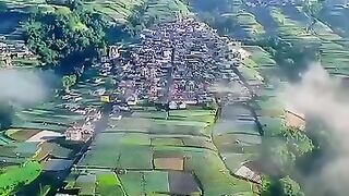 A beautiful village on the slopes of Mount Sumbing #naturalbeauty #mountsumbing