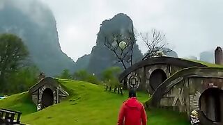 Not New Zealand, but Guilin, China stole my heart with its breathtaking landscapes straight out of a lord of the rings movie.