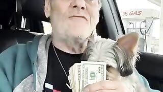 Hello everyone I am single 76 years old.i am looking for girl i give money