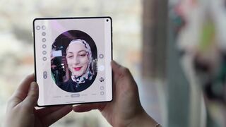 Motorola Razr Fold Early Look: Sleek Design to Take
