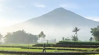 A cool morning atmosphere in the countryside with a beautiful view of the mountains ????????