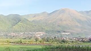 Pemandangan alam yang bikin adem dan juga indah dipagi hari yang cerah ???????? #suasanapedesaan #garut #keindahanalam