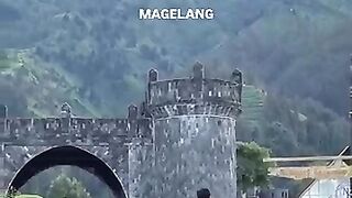 Vibesnya kayak di Eropa, wisata alam di lereng Gunung Merbabu Magelang ini syahdu banget. Namanya Negeri Kahyangan Magelang