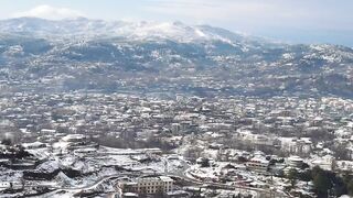 Snow falls in Azad Kashmir rawalakot