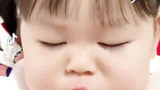 Vary fast eating baby
