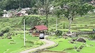 Cold,beautiful,far from pollution and makes you feel at home???? . #suasanakampung #rumahviral #rumahimpian