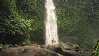 Travelpro - id | Trending HD Video 2