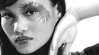 Beautiful (Akon) Video Song