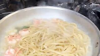 Massa Scampi de Camarão - Sabadoouuuu