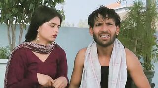 मैं ही फस जाता हूँ #shorts #reels #trendingreels #explorepage #couple