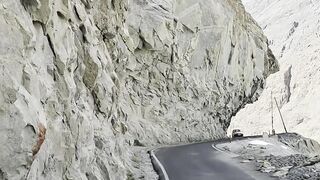 travelite - scenic mountain road adventure in ladakh | Trending HD Video