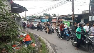 PAC GRIB JAYA Cibitung berbagi 1000 takzil Di Jembatan CBL