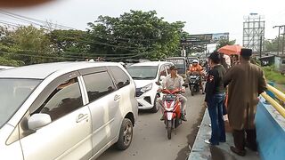 PAC GRIB JAYA Cibitung berbagi 1000 takzil Di Jembatan CBL Part 4