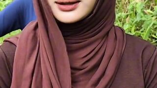 Masih dikebun nyari buah jambu sahabat... temenin yu ????????