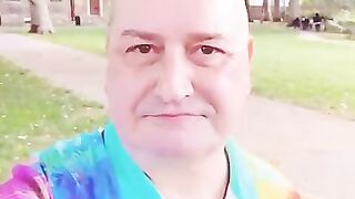 Hi ladys I can support you for more money,chat me 2