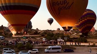 Travelon - hot air balloons at sunrise in cappadocia | Trending HD Video