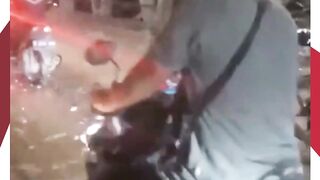 Badai Laron di Jembatan Kertosono, Pengendara Terpeleset!