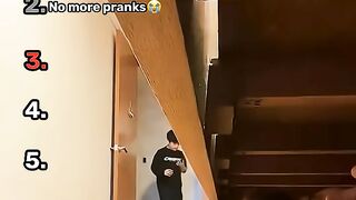 RANKING PRANK HIDING ON UNDER BED