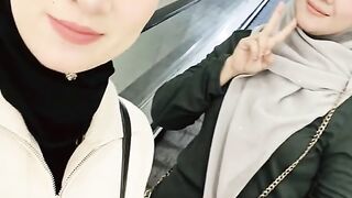 Sisters in Style: Airport Adventures