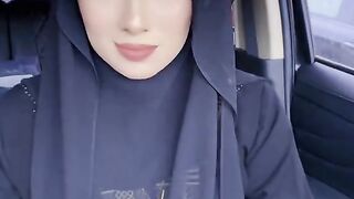Unveiling Elegance: A Glimpse into Modest Fashion 2