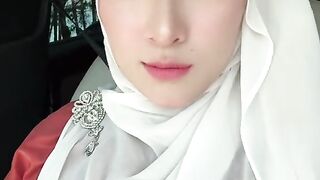 Elegant Hijab Beauty