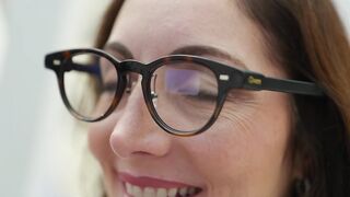 Watch These Smart Glasses Translate Language in Real Time